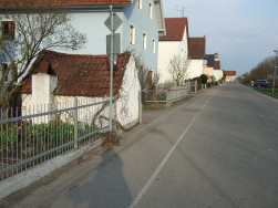 kleinstes Haus in Bayern mit Briefkasten