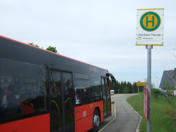 Bus-Stationen: Thurner Abzweig und Gasthaus Thurner 