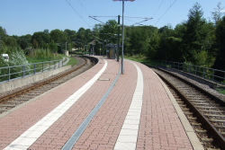 entweder weiter oder zum Bahnhof Gochsheim